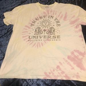 Hollister t shirt